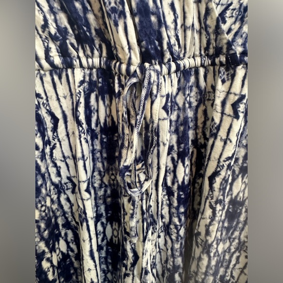 NWT!! Soma Blue and White Cover Up Romper in size Women’s Large - Picture 5 of 5